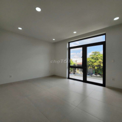 BIỆT THỰ SÂN VƯỜN GẦN ĐƯỜNG HIỆP BÌNH