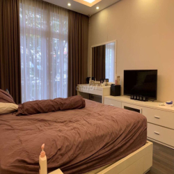 BIỆT THỰ HIM LAM ĐẦY ĐỦ NỘI THẤT- NGANG 7.5M-CHO KHÁCH NƯỚC NGOÀI THUÊ