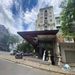 Cho thuê nhà phố kinh doanh 4 tầng, Hưng Gia 2, kế góc Bùi Bằng Đoàn