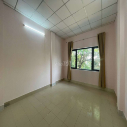 Nhà hẻm xe tải 56m 3 phòng ngủ 3 wc đường Chu Văn An phường bình Thạnh