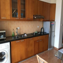 Cho thuê căn hộ 71 Nguyễn Chí Thanh. DT 127m2, 3 PN,, 2 WC