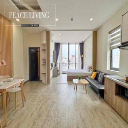 CHO THUÊ CĂN HỘ/ CHUNG CƯ 1 PHÒNG NGỦ BAN CÔNG — QUẬN 1