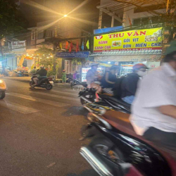 nhà mặt tiền q8