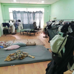 nhà mới y hình cho thuê nguyên căn.2pn.2wc