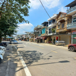 CHO THUÊ NHÀ MẶT PHỐ 2 TẦNG MẶT TIỀN 7M TẠI TRUNG TÂM YÊN BÁI