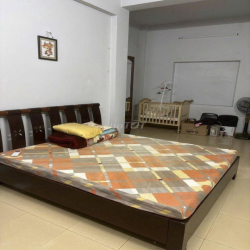 Cho thuê nhà ngõ 290 Tân Mai- 90m2 - 4 tầng