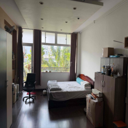 tầng 1 40m2 cho thuê làm văn phòng hoặc ở