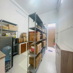 NHÀ 4X18M 3 LẦU 4PN FULL NỘI THẤT GẦN CẦU  THAM LƯƠNG