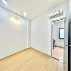 CHO THUÊ NHÀ NGUYÊN CĂN HẺM THÔNG NGAY ÂU CƠ  4 PHÒNG NGỦ - 4 WC