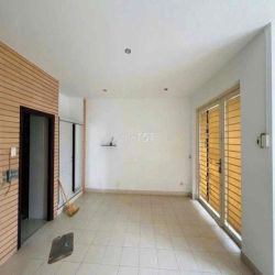 NHÀ MẶT TIỀN 5X20M KDC HỒNG LONG GẦN VẠN PHÚC CITY -HIỆP BÌNH PHƯỚC