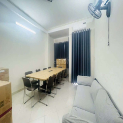 NHÀ 4X18M 3 LẦU 4PN FULL NỘI THẤT GẦN CẦU  THAM LƯƠNG