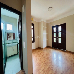 CHO THUÊ BIỆT THỰ GÓC 2 MẶT TIỀN QUẬN 7 GIÁ 38TR/THÁNG ĐẸP LUNG LINH