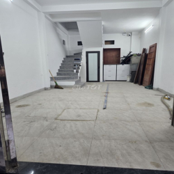 35M đủ ĐH, Tủ, giường cho  4Người giá 2Tr5