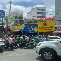 Cho thuê nhà mặt tiền kinh doanh.Đinh Bộ Lĩnh. Bình Thạnh
