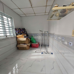 Nhà 5 triệu 2 phòng ngủ có nội thất gần Đền Hùng 