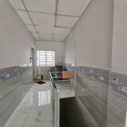 Nhà 5 triệu 2 phòng ngủ có nội thất gần Đền Hùng 