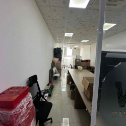 cho thuê nguyên tầng 2 làm văn phòng công ty quy mô ít nhân sự