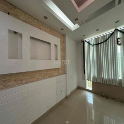 cho thuê nguyên tầng 2 làm văn phòng công ty quy mô ít nhân sự