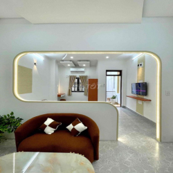 CHDV Q1 , HỢP ĐỒNG 10 NĂM NGUYÊN ZIN FREE SETUP ĐẾN 01/06/2026