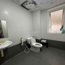 cho thuê nguyên tầng 2 làm văn phòng công ty quy mô ít nhân sự
