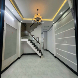 Nhà Mới Đẹp Cách Mặt Tiền Mậu Thân 15m Đường oto