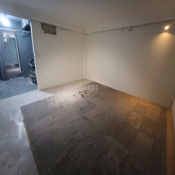 Chính chủ cho thuê nhà mặt tiền 263 Nguyễn Chí Thanh Phường Chợ Lớn