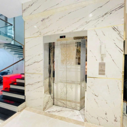 50tr Cho thuê nhà Mặt Tiền đường số 37, P Tân Quy Quận 7