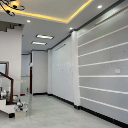 Nhà Mới Đẹp Cách Mặt Tiền Mậu Thân 15m Đường oto