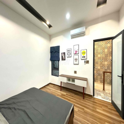 Cho thuê nhà 3 Tầng Kiệt 4m Trần Cao Vân