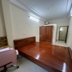 Chính chủ cho thuê nhà riêng ngõ Văn Chương 4 tầng (2N-2VS)