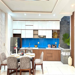 Cho thuê nhà 3 Tầng Kiệt 4m Trần Cao Vân