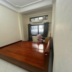 Chính chủ cho thuê nhà riêng ngõ Văn Chương 4 tầng (2N-2VS)