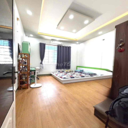 CHO THUÊ NHÀ MT NỘI BỘ -XE TẢI THÔNG-P10-QUẬN 6