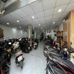 Chính Chủ Cho Thuê Toà Nhà CHDV Q.PN Cải Tạo 38pn Giá 162tr LH Em Ạ.