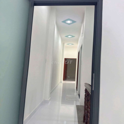 4 phòng ngủ ô tô ngủ trong nhà