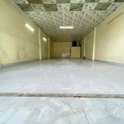 Nhà Cho Thuê MTKD Luỹ Bán Bích.DT:4.8m X 15m. Nhà Cấp 4 trống suốt