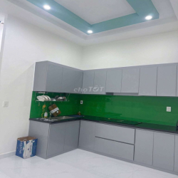 4 phòng ngủ ô tô ngủ trong nhà