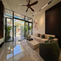 Cho thuê nhà 3 tầng 3 pn3wc hoà xuân sát mai chí thọ