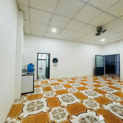 CHO THUÊ PHÒNG TRỌ HẺM 216 ĐƯỜNG 3/2 GIÁ TỪ 2TR-2.5TR-2.8TR/THÁNG