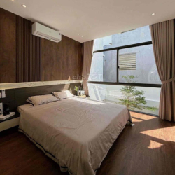 Cho thuê nhà 3 tầng 3 pn3wc hoà xuân sát mai chí thọ