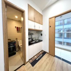 Studio căn lớn layout thoáng có Full nội thất , hồ bơi Free