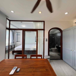 Căn Hộ Cho Thuê 1PN 38m2 Ban Công Dài Khu Vực Bếp Rộng Gần Bitexco