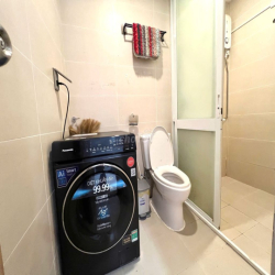 Studio căn lớn layout thoáng có Full nội thất , hồ bơi Free