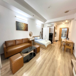 Studio căn lớn layout thoáng có Full nội thất , hồ bơi Free