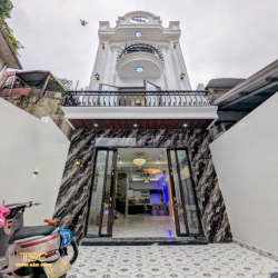 Nhà mới sân cổng + ngủ tầng 1 – cực hiếm trong tầm giá