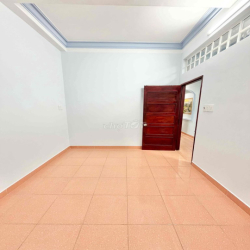 CHO THUÊ NHÀ MẶT TIỀN PHAN HUY THỰC, QUẬN 7