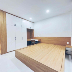 Cho thuê căn hộ có bancong - rộng 25m2 - Đường Cách Mạng Tháng 8