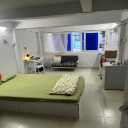 trống lại căn studio cửa sổ trời  lâu 1 ngay cầu Bông