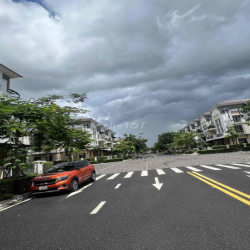 Cho thuê Dự án Verosa Park Liên Phường q9 giá 28tr/tháng