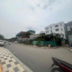 Cho thuê nhà tầng 1 và tầng 3